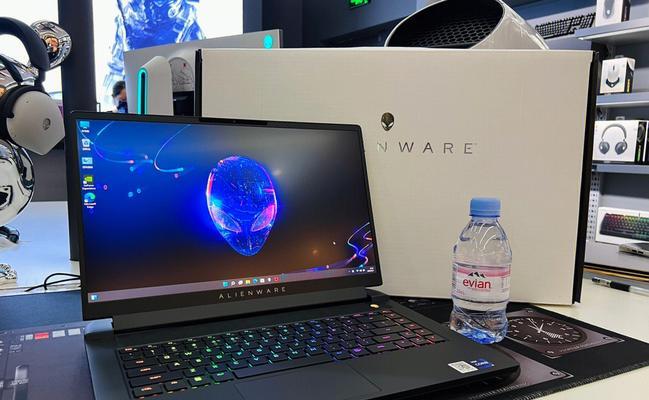 外星人电脑关机后白屏如何处理？白屏原因是什么？