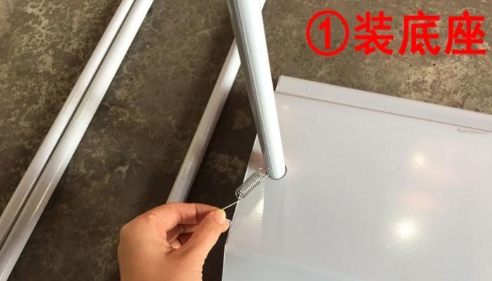 脚板移动电源拆卸步骤图解有吗？拆卸时如何避免损坏？