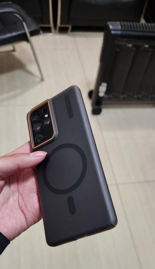 磨砂透色手机壳保养方法？如何处理划痕？
