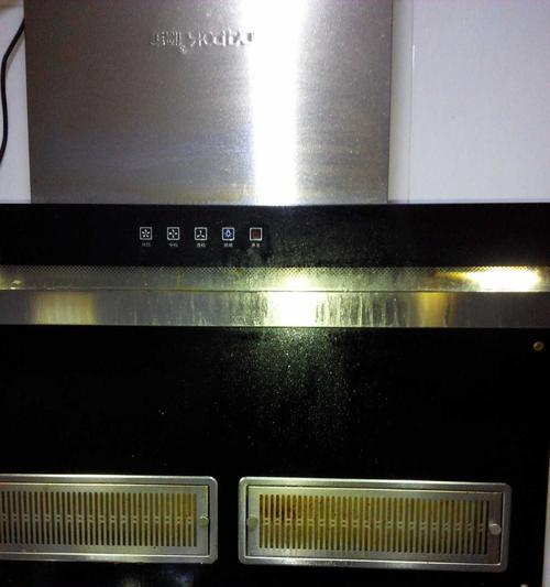老板油烟机灯不亮的原因分析及更换方法（探寻老板油烟机灯不亮的真相，教你轻松更换油烟机灯泡）
