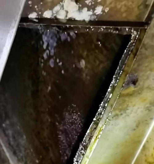 库尔勒大型油烟机清洗价钱（了解清洗大型油烟机的费用及服务内容）