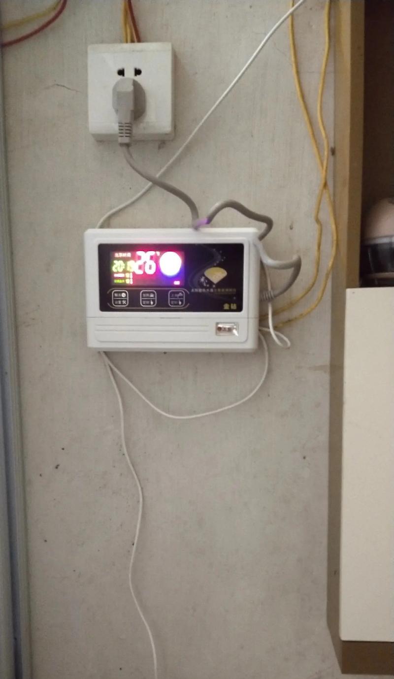 太阳能热水器的维修指南（解决太阳能热水器问题的实用技巧）