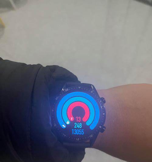 手表泛红灯的原因是什么？如何解决这个问题？