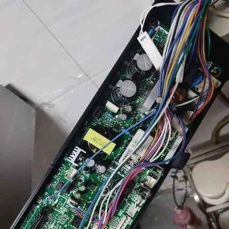 冰箱常见故障及维修指南（解决冰箱故障的技巧和方法）
